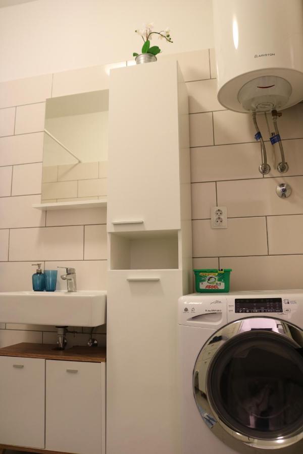 Apartment D&E Punat - Free Parking And Wi-Fi المظهر الخارجي الصورة