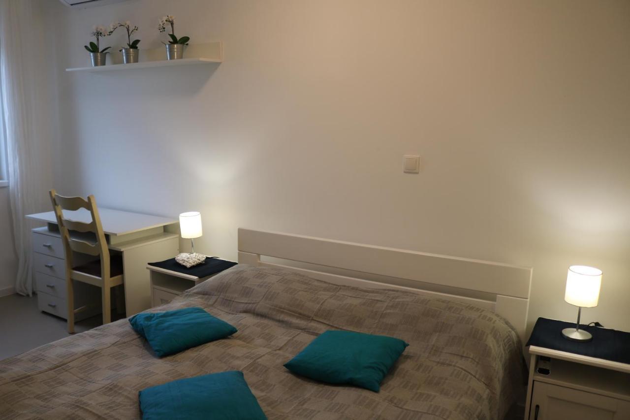 Apartment D&E Punat - Free Parking And Wi-Fi المظهر الخارجي الصورة